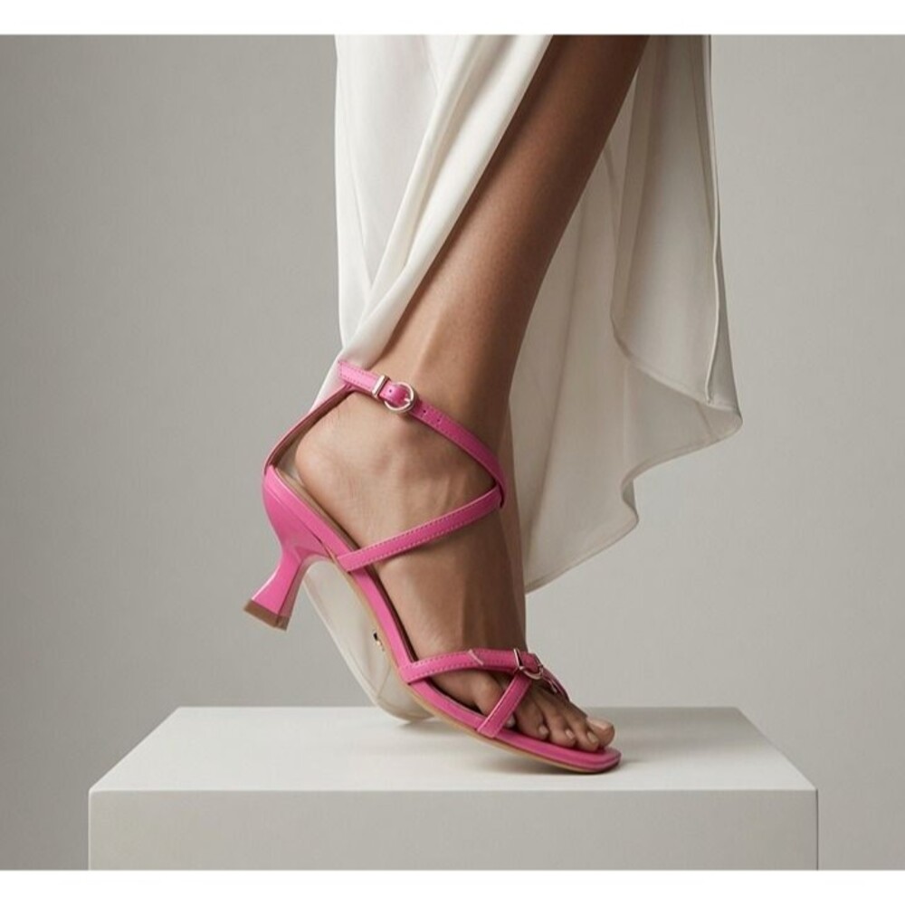 VAILA Women's Isabella Strappy Kitten-Heel Dress Sandals 189$